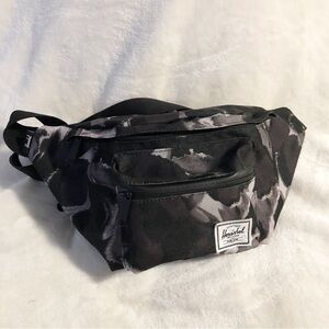 Herschel Waist Belt Bag Black White